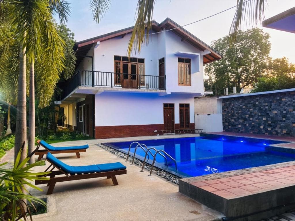 SO J Beach Villa